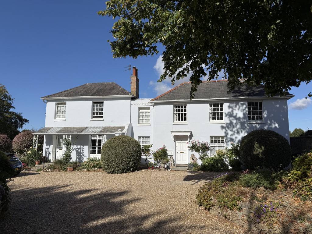 Lot: 192 - TWO-BEDROOM FLAT IN NEED OF IMPROVEMENT - View of Westfield House